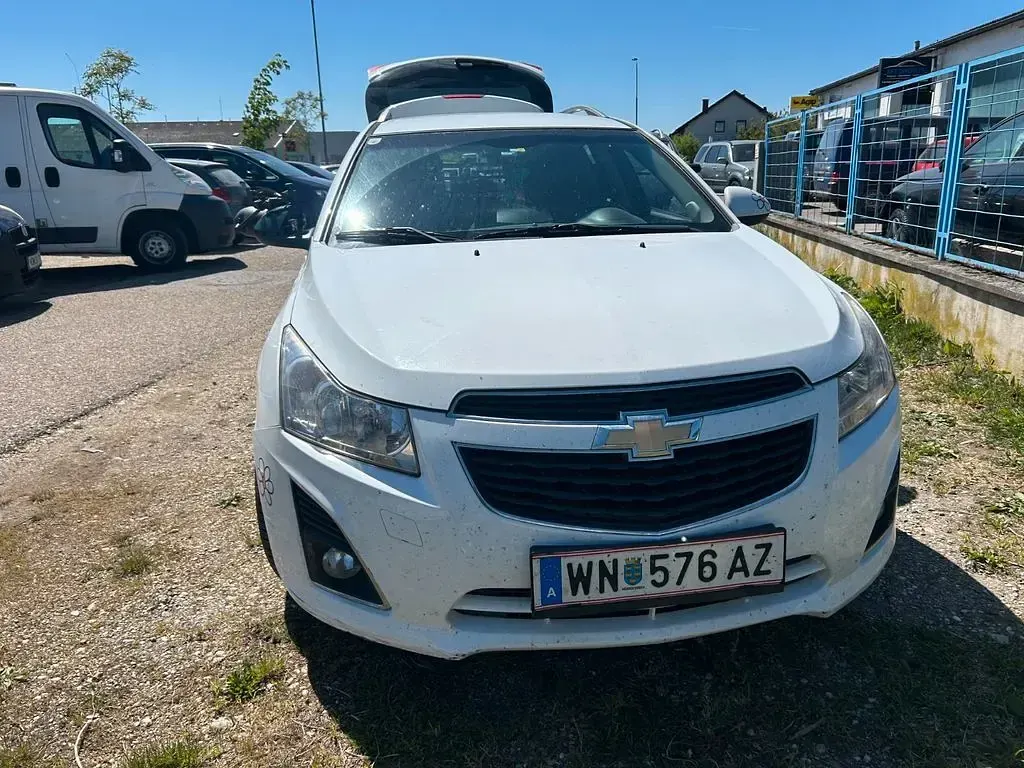 Gebraucht Chevrolet Cruze LT 131 PS (96 kW) 2012 Weiß Kombi