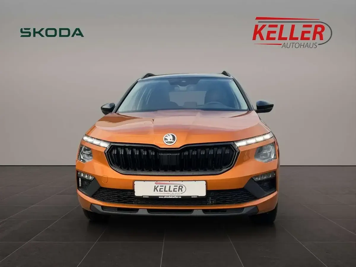 Neu Skoda Kamiq 116 PS (85 kW) 2026 Phoenixorange metallic SUV