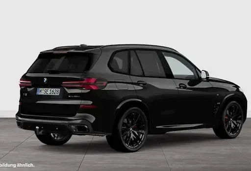 Gebraucht BMW X5 Comfort Edition 360 PS (264 kW) 2025 Schwarz SUV