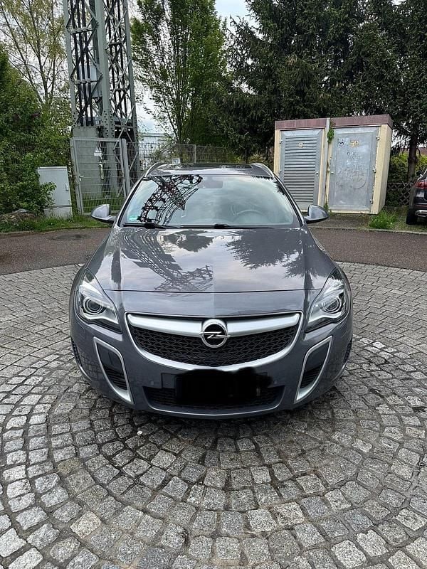 Grau Gebraucht 2015 Opel Insignia OPC Kombi | 9.599 € (Guter Preis) - Bild 1/4