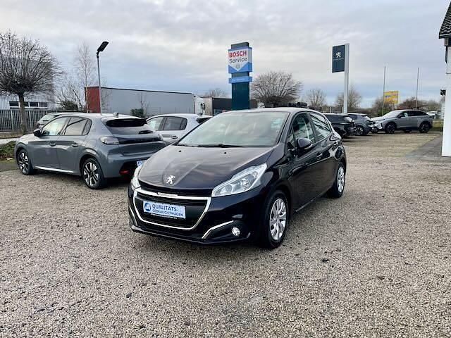 Gebraucht Peugeot 208 Active 82 PS (60 kW) 2019 Blau Kleinwagen