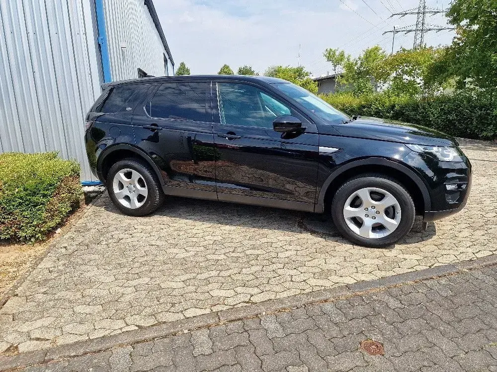 Gebraucht Land Rover Discovery Sport 150 PS (110 kW) 2019 Schwarz SUV