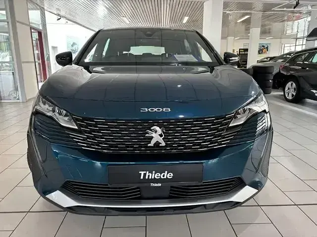 Gebraucht Peugeot 3008 Active 131 PS (96 kW) 2023 Celebes blau metallic SUV