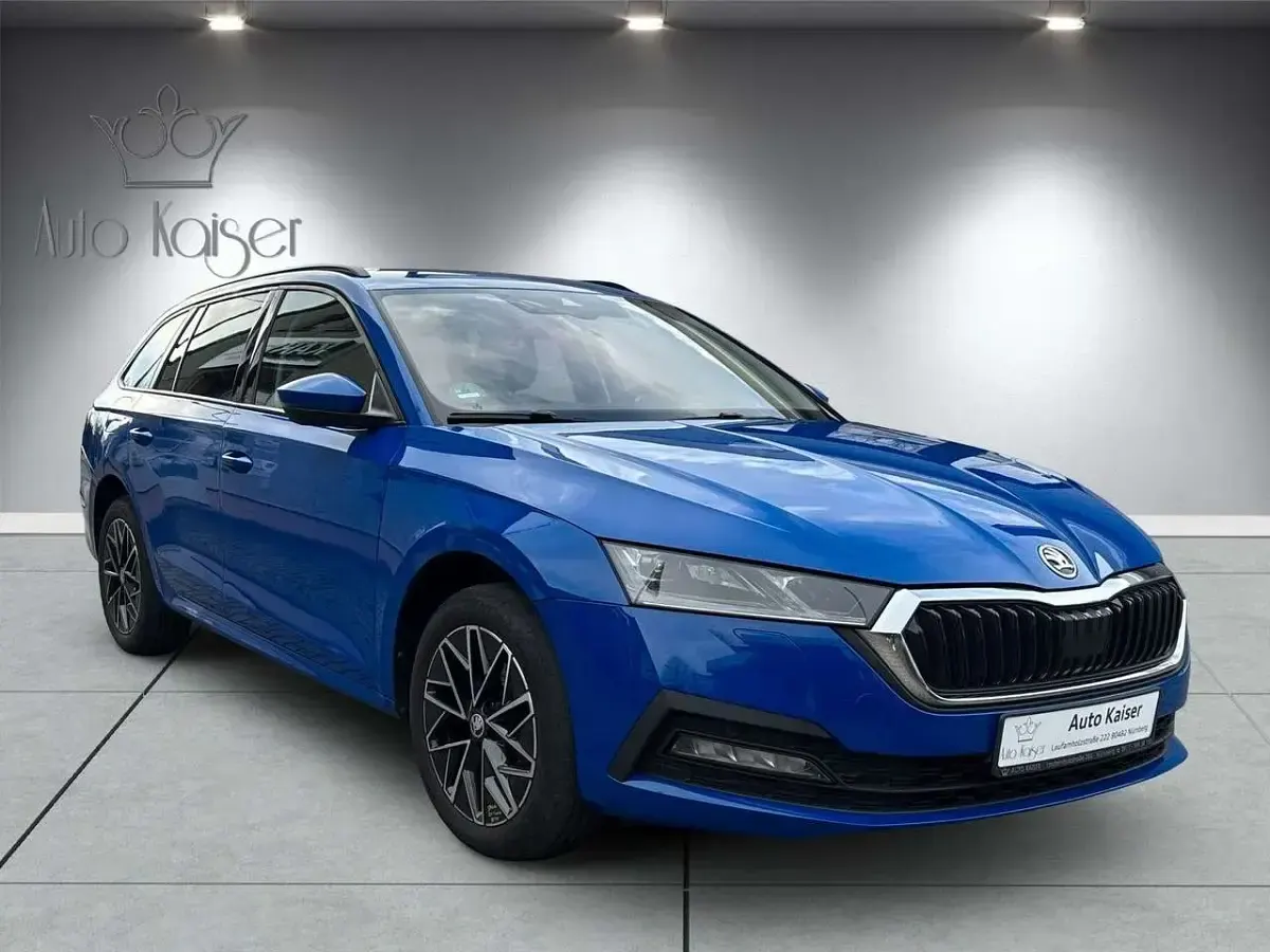 Gebraucht Skoda Octavia Clever 150 PS (110 kW) 2022 Blau Kombi