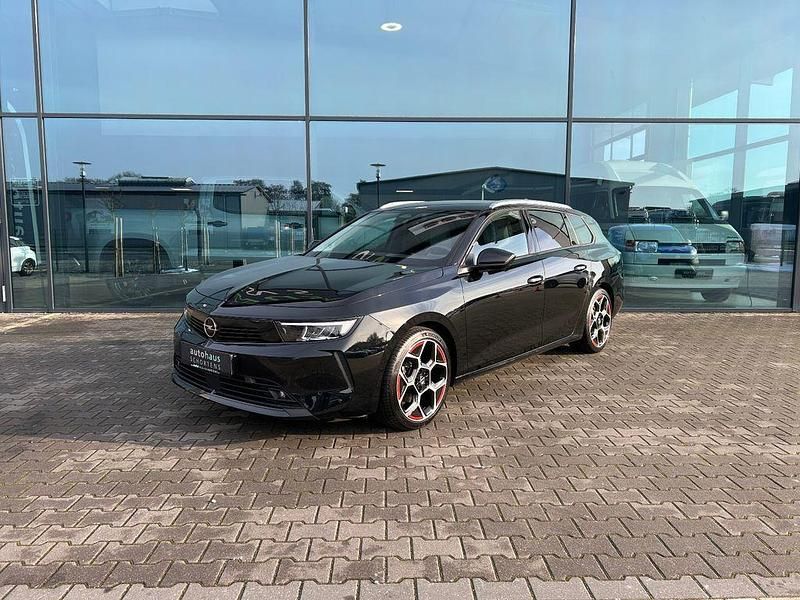 Schwarz Gebraucht 2023 Opel Astra Business Elegance Kombi | 23.490 € (Etwas zu teuer) - Bild 1/4