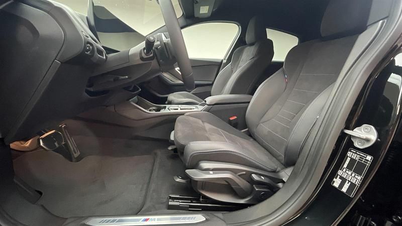 Neu BMW 220 Performance 170 PS (125 kW) 2026 Saphirschwarz metallic Coupé