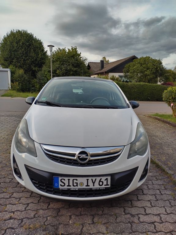 Gebraucht Opel Corsa Color Edition 87 PS (63 kW) 2013 Weiß Kleinwagen