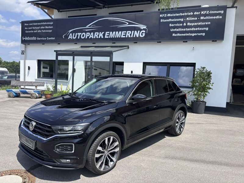 Deep black perleffekt (metallic) Gebraucht 2020 VW T-Roc United SUV | 19.389 € (Fairer Preis) - Bild 1/4