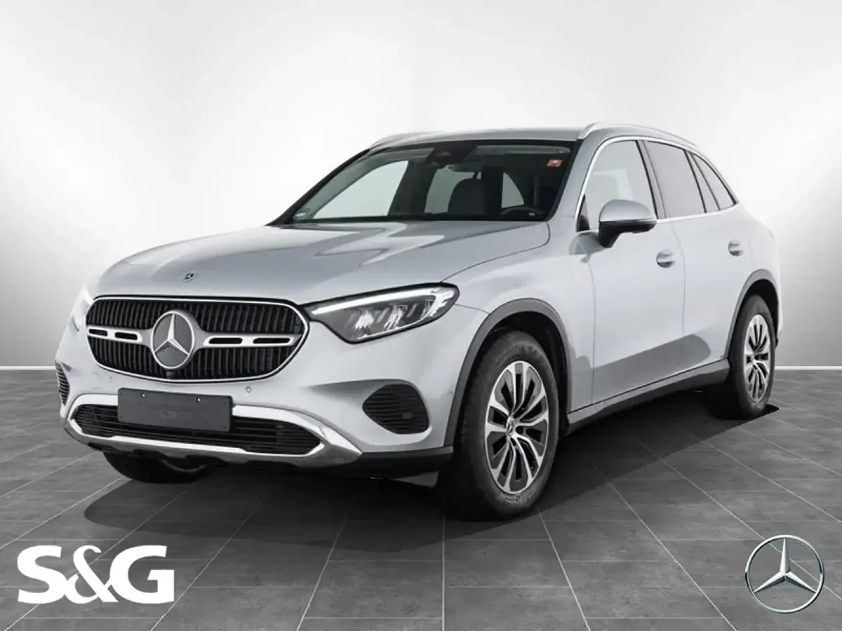 Gebraucht Mercedes GLC200 Avantgarde 204 PS (150 kW) 2025 SUV