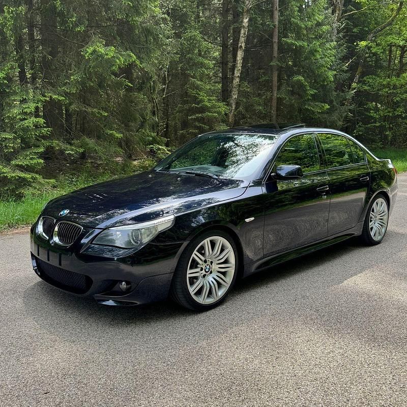 Schwarz Gebraucht 2006 BMW 550 M Sport Limousine | 17.750 € (Fairer Preis) - Bild 1/4