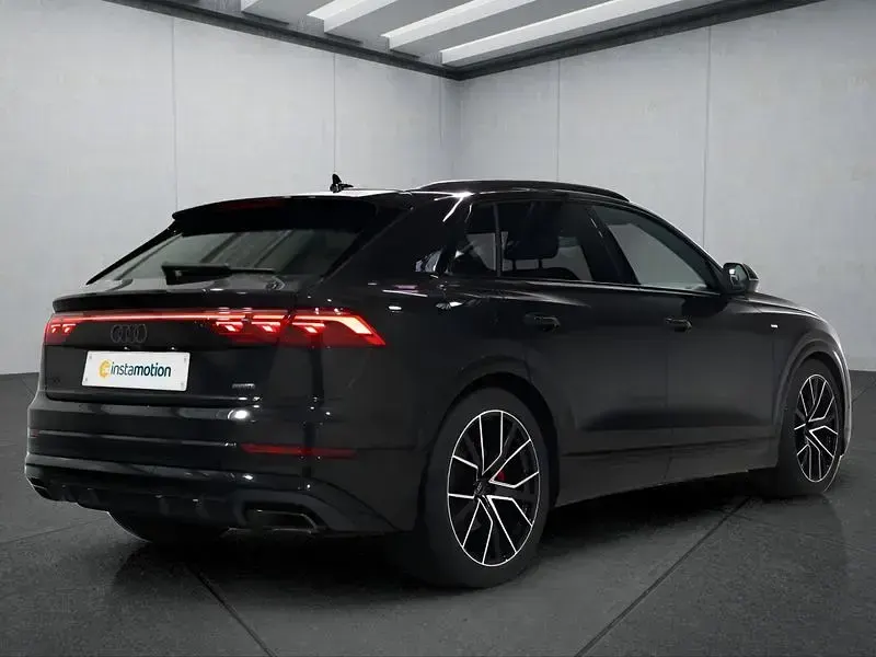 Gebraucht Audi Q8 286 PS (210 kW) 2025 Schwarz SUV