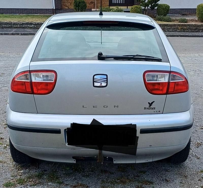 Gebraucht Seat Leon 101 PS (74 kW) 2006 Silber Kleinwagen