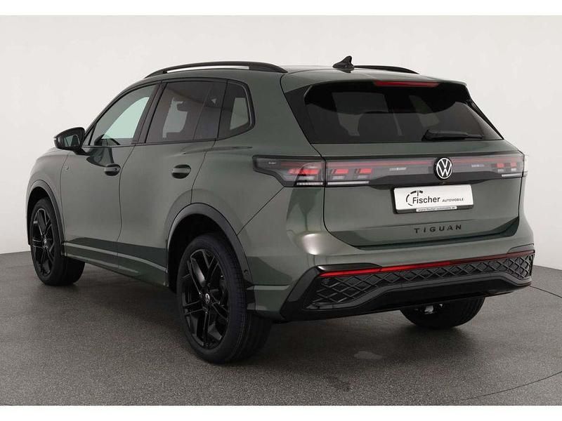 Neu VW Tiguan Style 193 PS (141 kW) 2026 Gruen SUV