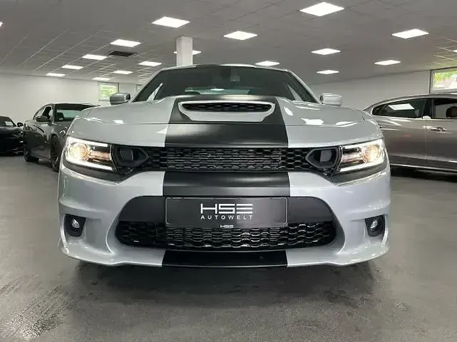 Usata Dodge Charger 381 CV (280 kW) 2022 Argento Berlina