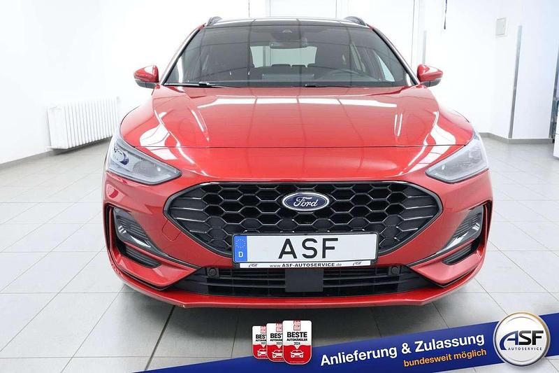 Gebraucht Ford Focus ST-Line X 155 PS (114 kW) 2025 Fantastic rot Kombi