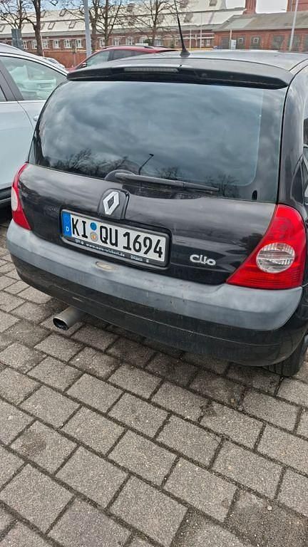 Gebraucht Renault Clio II Dynamique 75 PS (55 kW) 2003 Schwarz Limousine