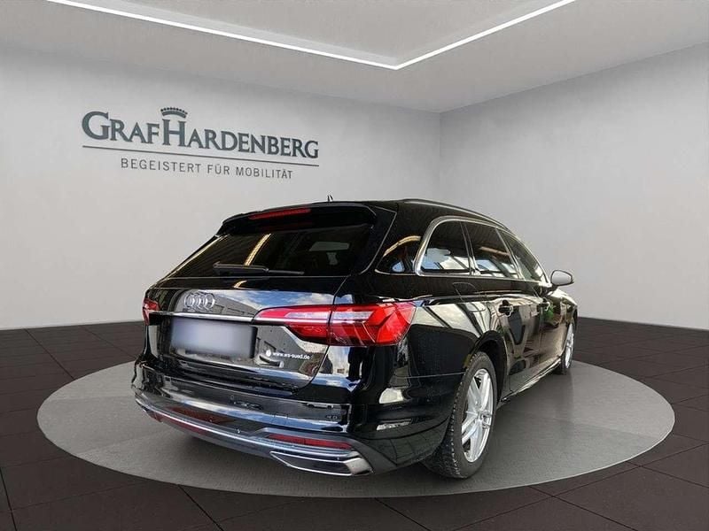 Second-hand Audi A4 Advanced 204 CP (150 kW) 2023 Negru Break