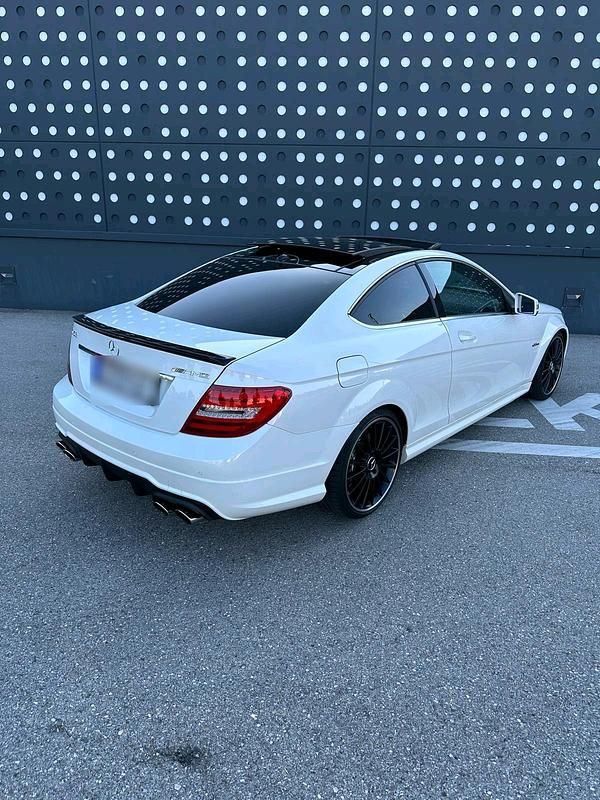 Gebraucht Mercedes C63 AMG AMG 457 PS (336 kW) 2012 Weiß Coupé