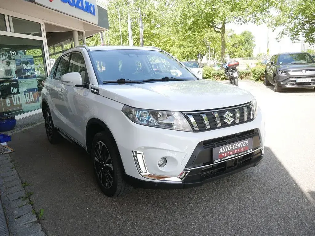 Gebraucht Suzuki Vitara Comfort+ 140 PS (102 kW) 2020 Weiß SUV