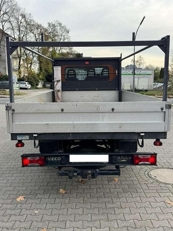 Gebraucht Iveco Daily 145 PS (106 kW) 2009 Orange Van