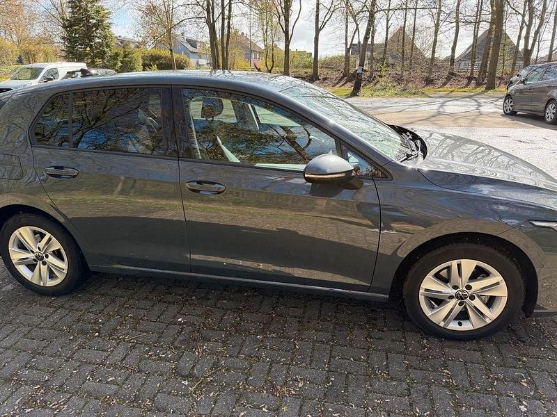 Gebraucht VW Golf VII Style 150 PS (110 kW) 2021 Grau Kleinwagen