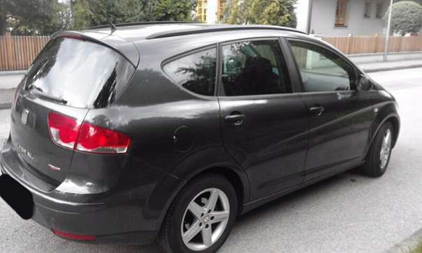 Gebraucht Seat Altea XL Style 105 PS (77 kW) 2011 Grau metallic Van / Kleinbus