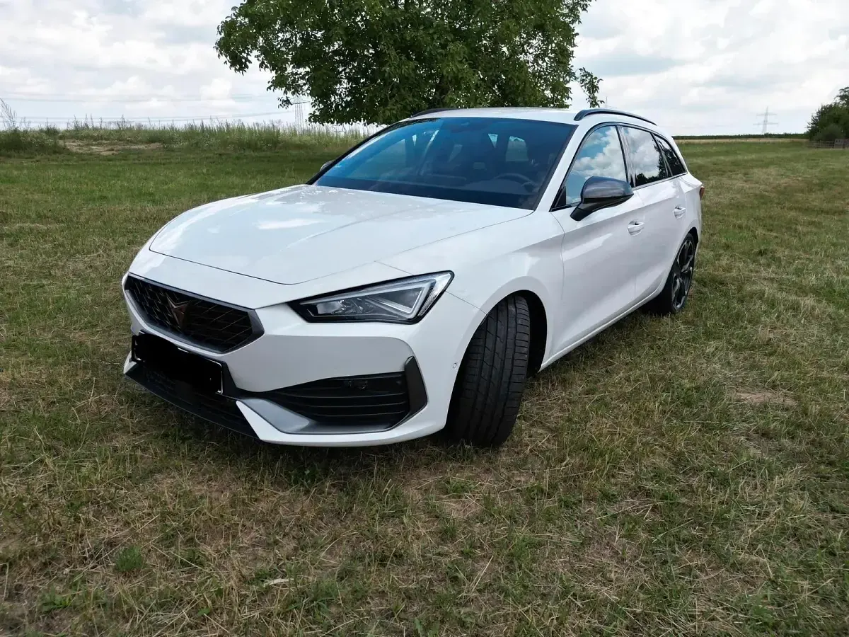 Gebraucht Cupra Leon VZ 310 PS (228 kW) 2024 Weiß Kombi