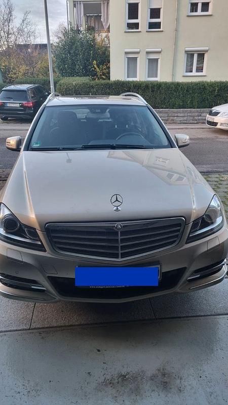 Gold Gebraucht 2011 Mercedes C200 Kombi | 13.400 € (Fairer Preis) - Bild 1/4