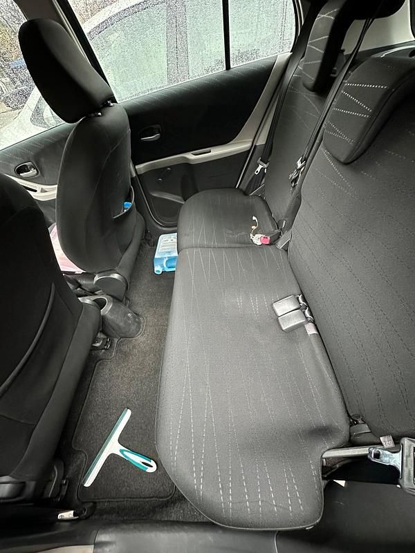 Gebraucht Toyota Yaris 87 PS (63 kW) 2008 Grau Kleinwagen