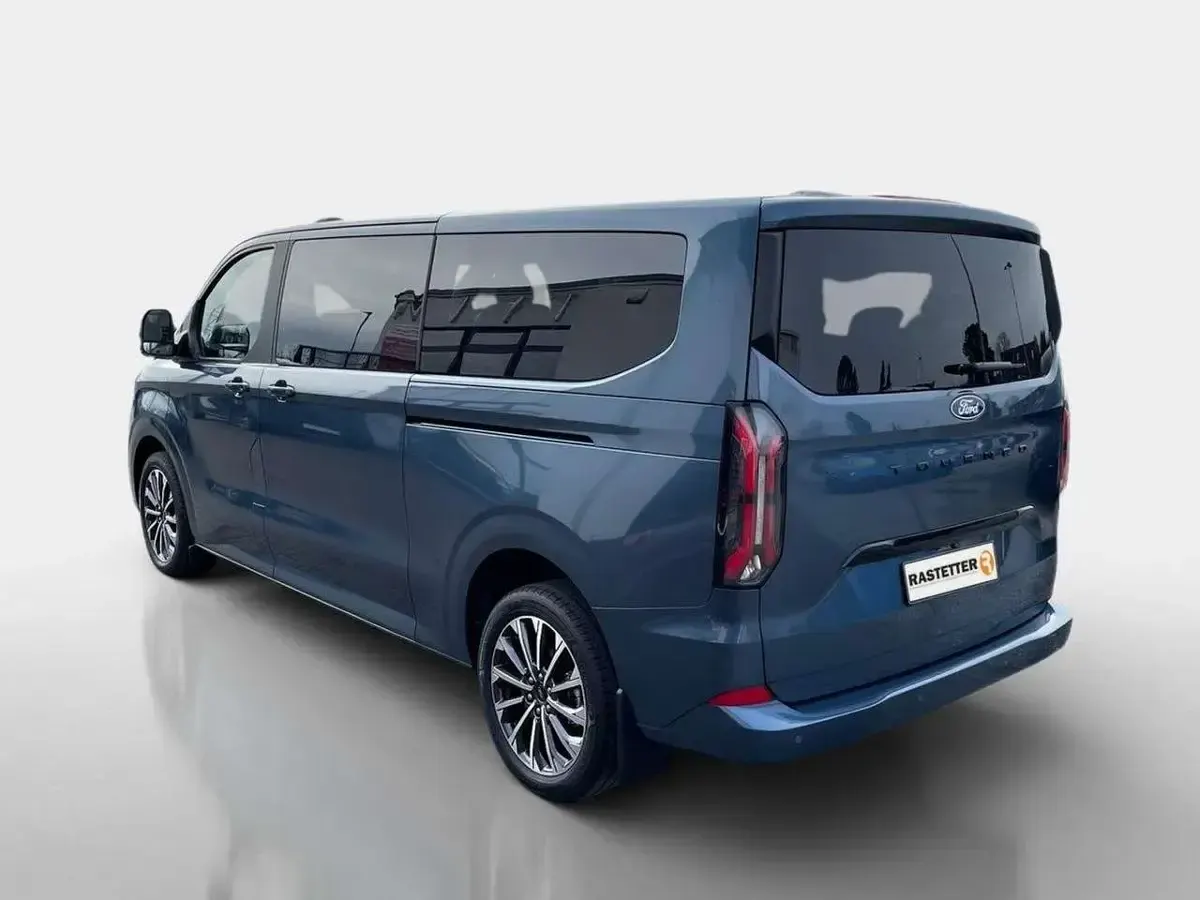 Neu Ford Tourneo Titanium X 150 PS (110 kW) 2025 Blau Van / Kleinbus