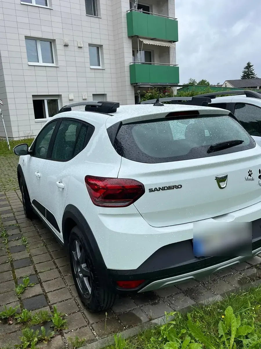 Gebraucht Dacia Sandero Comfort 101 PS (74 kW) 2022 Weiß Kleinwagen