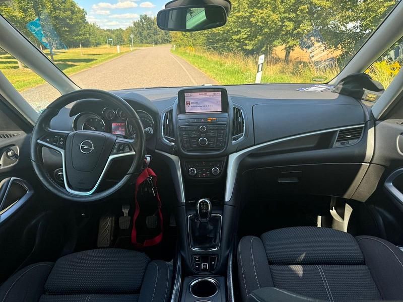 Second-hand Opel Zafira 2012 Monovolum