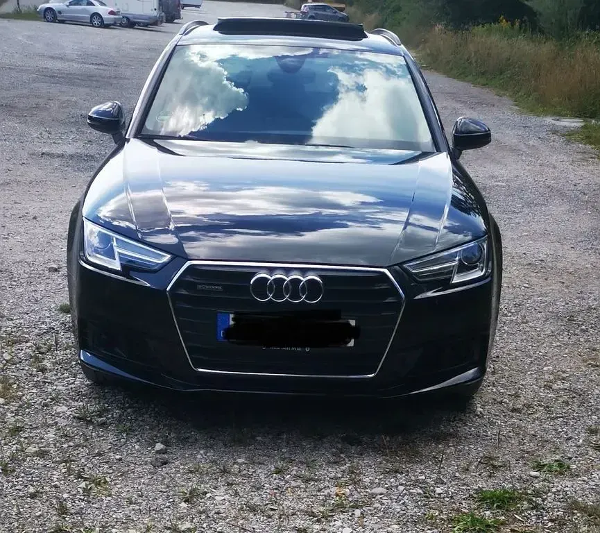 Gebraucht Audi A4 Sport 218 PS (160 kW) 2017 Schwarz Kombi