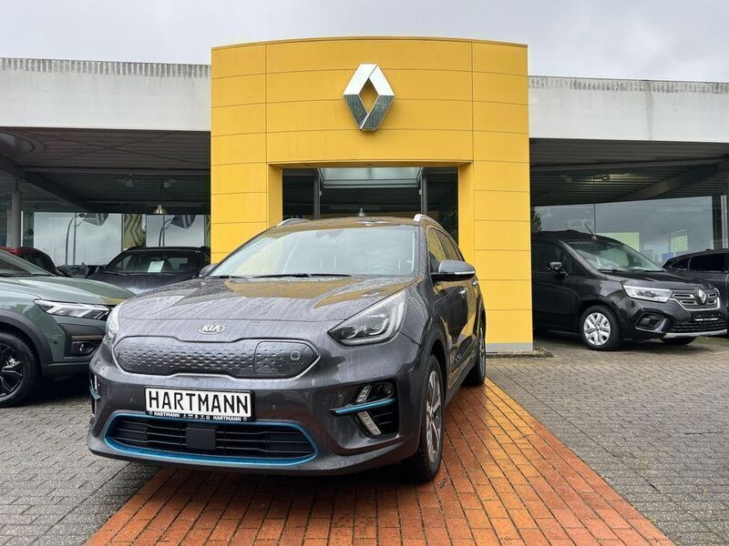 Grau Gebraucht 2019 Kia e-Niro 2 SUV | 19.900 € (Fairer Preis) - Bild 1/3