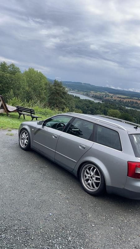 Gebraucht Audi A4 131 PS (96 kW) 2002 Grau Kombi