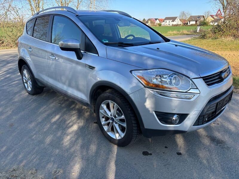 Silber Gebraucht 2012 Ford Kuga Titanium SUV | 6.999 € (Fairer Preis) - Bild 1/4