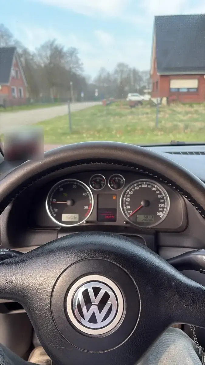 Gebraucht VW Passat 131 PS (96 kW) 2004 Blau Kombi