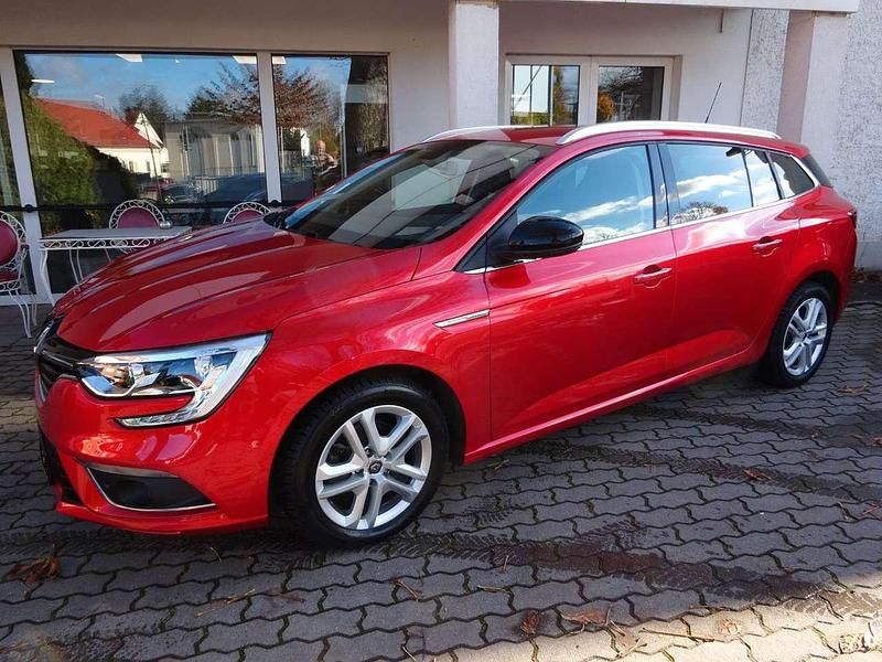 Rot Gebraucht 2020 Renault Mégane GrandTour LIMITED Kombi | 15.990 € (Guter Preis) - Bild 1/4