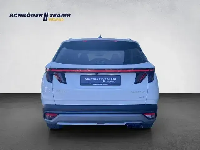 Gebraucht Hyundai Tucson Trend 136 PS (100 kW) 2024 Atlas white SUV