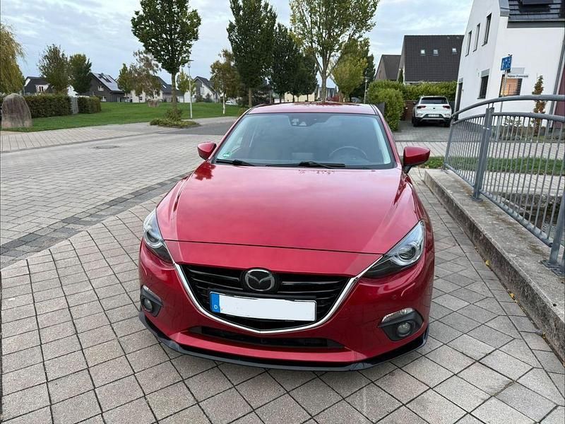 Rot Gebraucht 2013 Mazda 3 Sports-Line Limousine | 11.399 € (Etwas zu teuer) - Bild 1/4