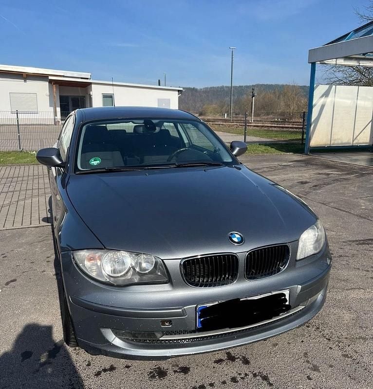 Gebraucht BMW 116 116 PS (85 kW) 2010 Grau Kleinwagen