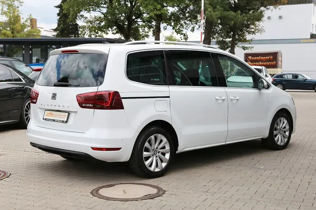 Gebraucht Seat Alhambra 184 PS (135 kW) 2015 Weiß Van / Kleinbus
