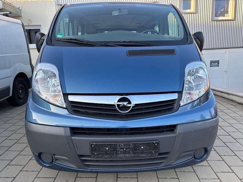 Blau Gebraucht 2009 Opel Vivaro Van | 6.600 € (Superpreis) - Bild 1/4