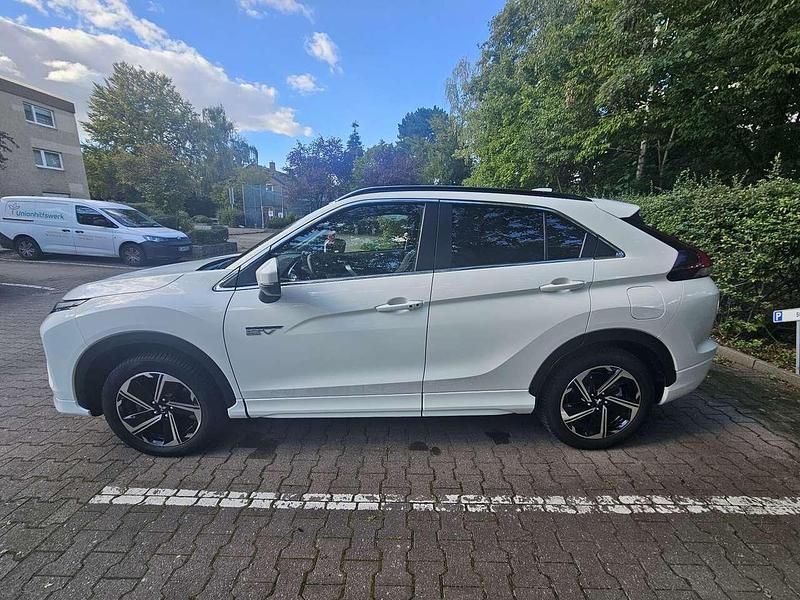 Gebraucht 2023 Mitsubishi Eclipse Cross Select SUV | 27.000 € (Fairer Preis) - Bild 1/4