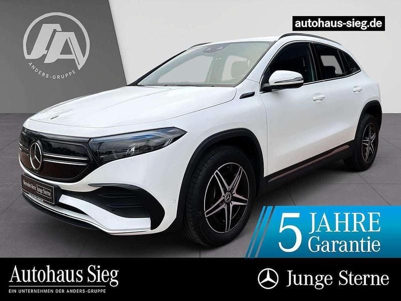 Polarweiss Gebraucht 2021 Mercedes EQA250 AMG SUV | 29.894 € (Superpreis) - Bild 1/3