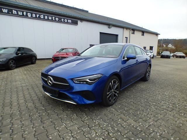 Gebraucht Mercedes CLA180 Shooting Brake Advanced 136 PS (100 kW) 2023 970 spektralblau Kombi