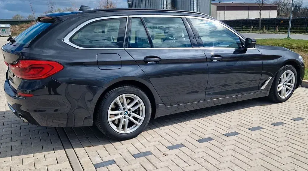 Gebraucht BMW 520 Luxury Line 190 PS (139 kW) 2020 Grau Kombi