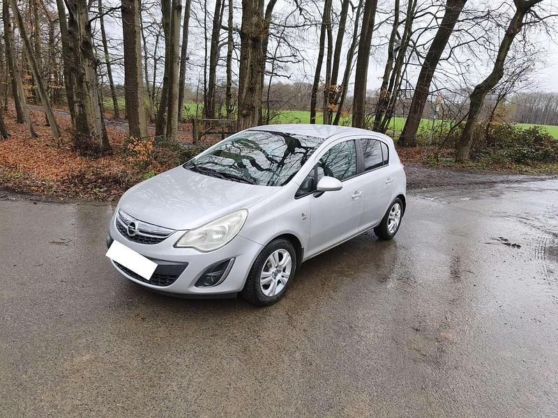 Gebraucht Opel Corsa Satellite 87 PS (63 kW) 2011 Silber Kleinwagen