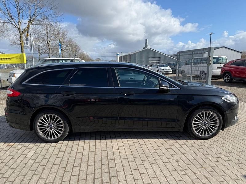 Gebraucht Ford Mondeo Titanium 179 PS (131 kW) 2016 Schwarz Kombi