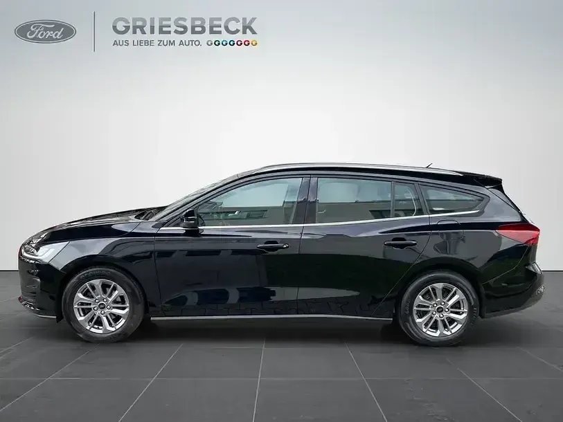 Gebraucht Ford Focus Titanium 125 PS (91 kW) 2023 Schwarz Kombi